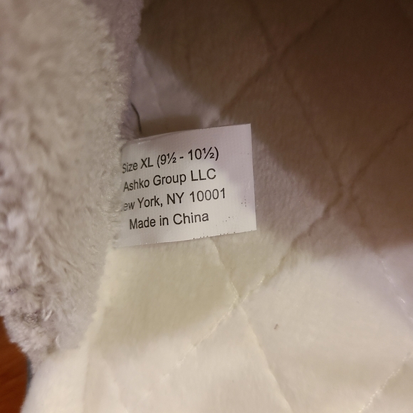 Laura Ashley Memory Foam Slippers Size XLarge (Size 9.5 to 10.5) - Picture 7 of 7